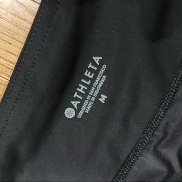 Athleta Running Free 3” Camo Shorts Athletic Shorts