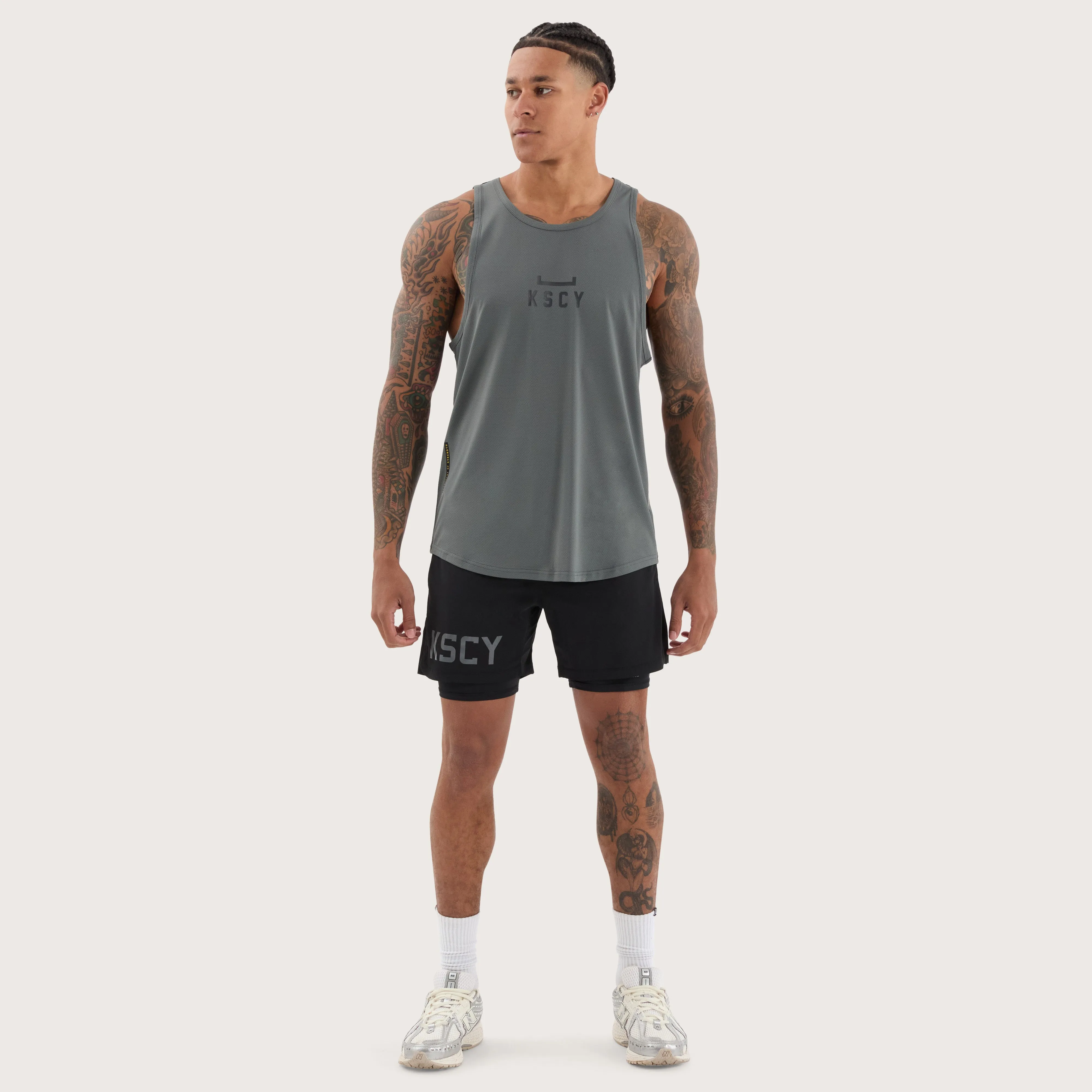 Bolster Curved Hem Active Tank Shadow/Jet Black