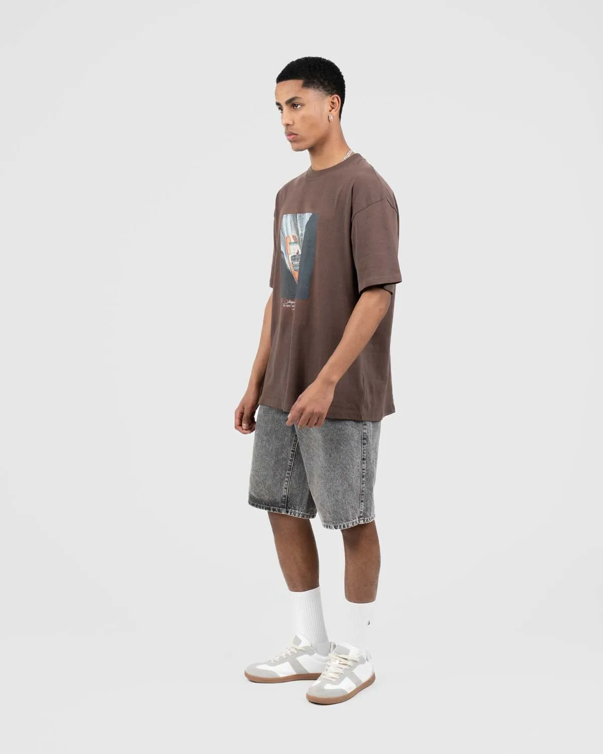Como Graphic Tee Brown