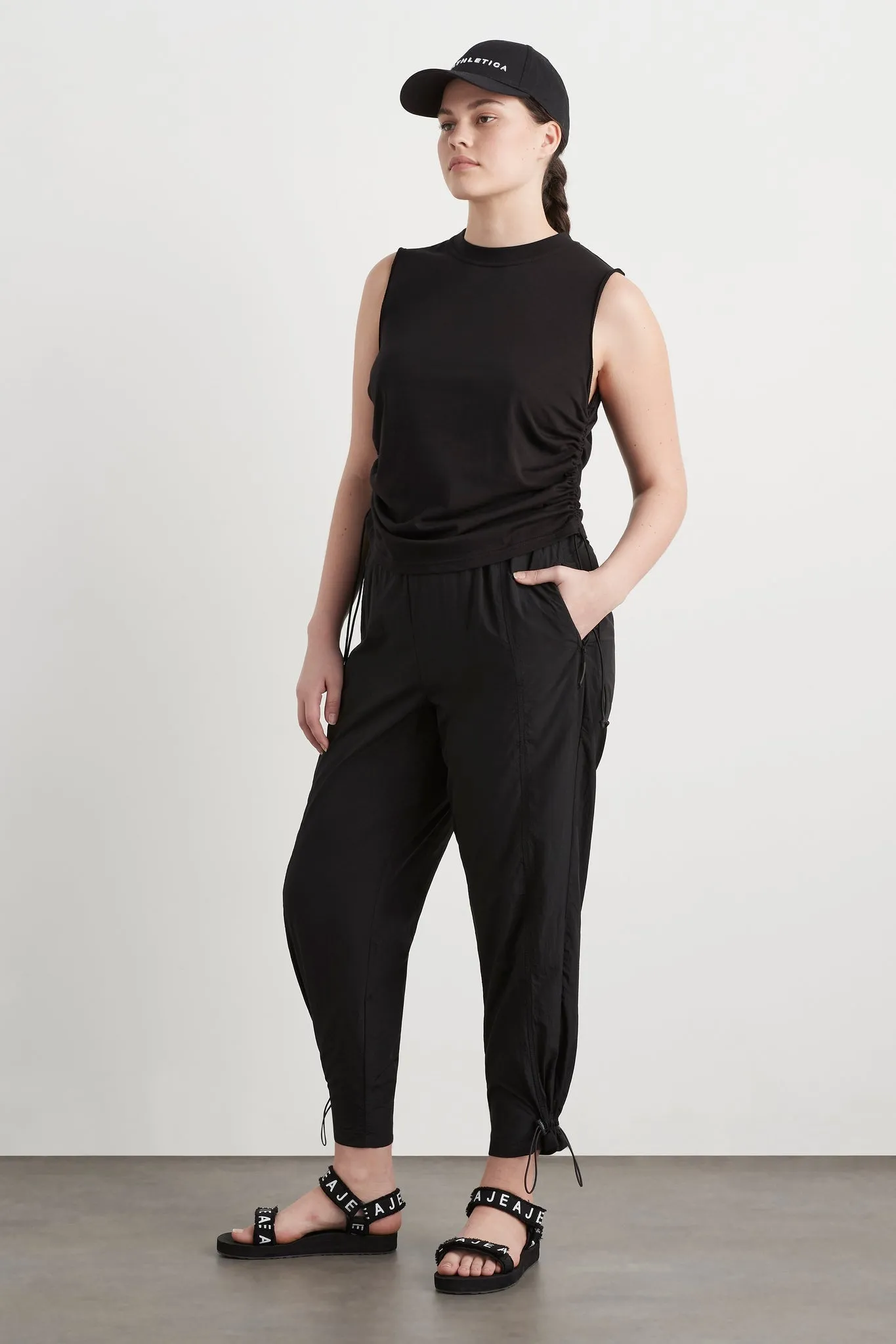 Drawcord Tank 131