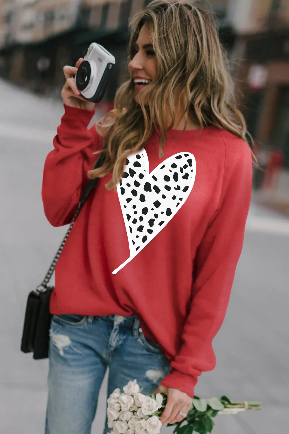 Fiery Red Cheath Heart Graphic Pullover Sweatshirt