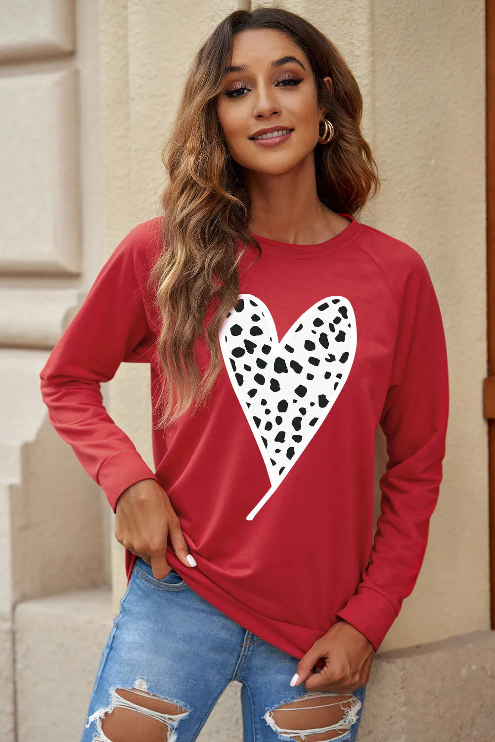 Fiery Red Cheath Heart Graphic Pullover Sweatshirt