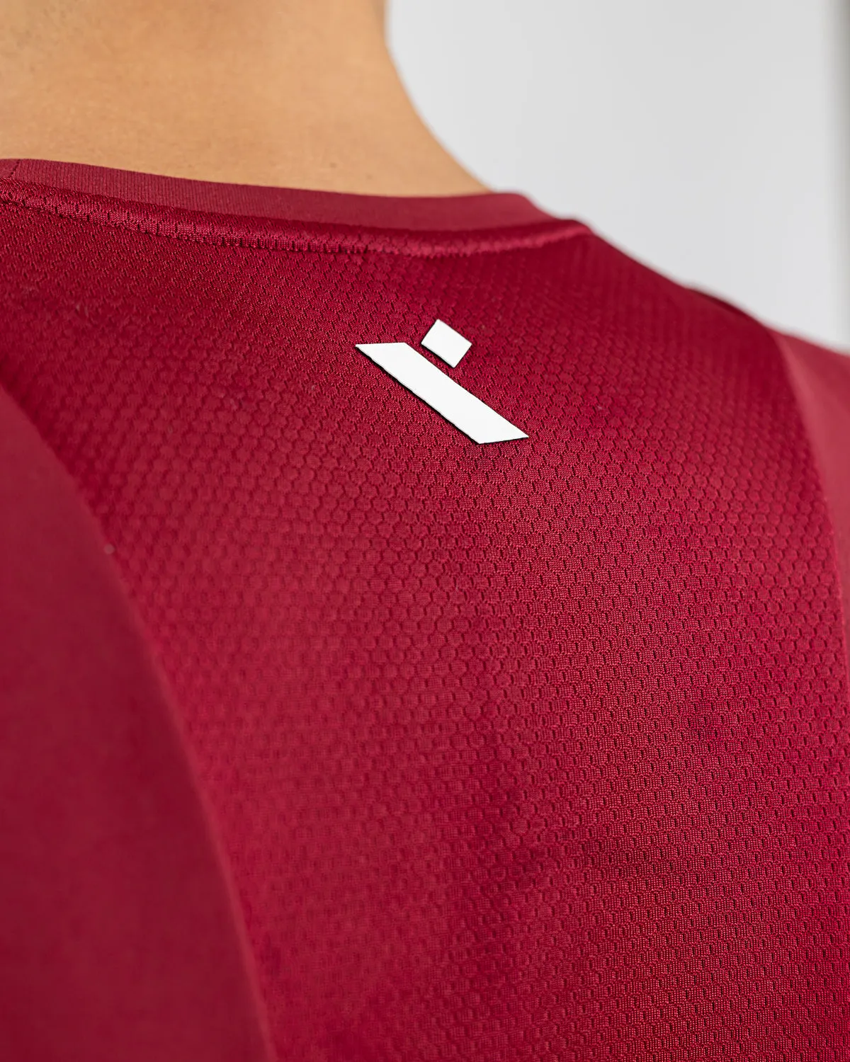 Icon Cut Off Stringer-Wine Red