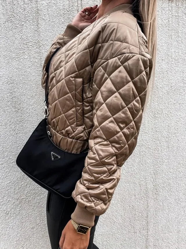 Insulated Bomber Jacket for Women’s Casual Look