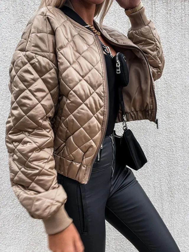 Insulated Bomber Jacket for Women’s Casual Look