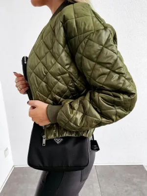 Insulated Bomber Jacket for Women’s Casual Look