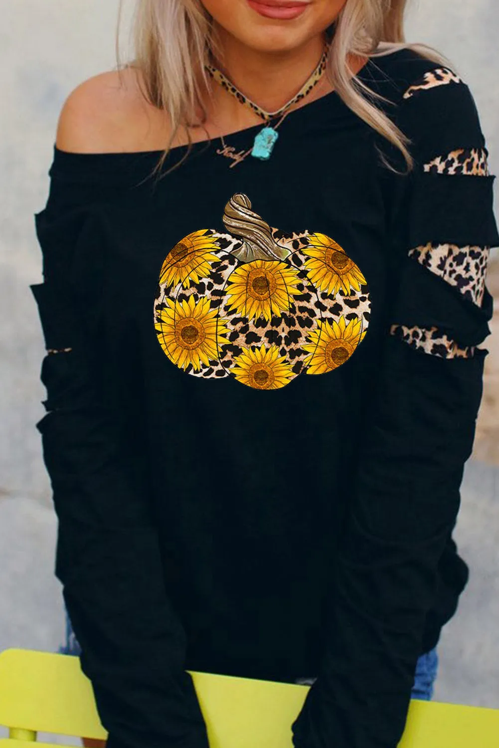 Leopard One Shoulder Sweatshirt without Necklace