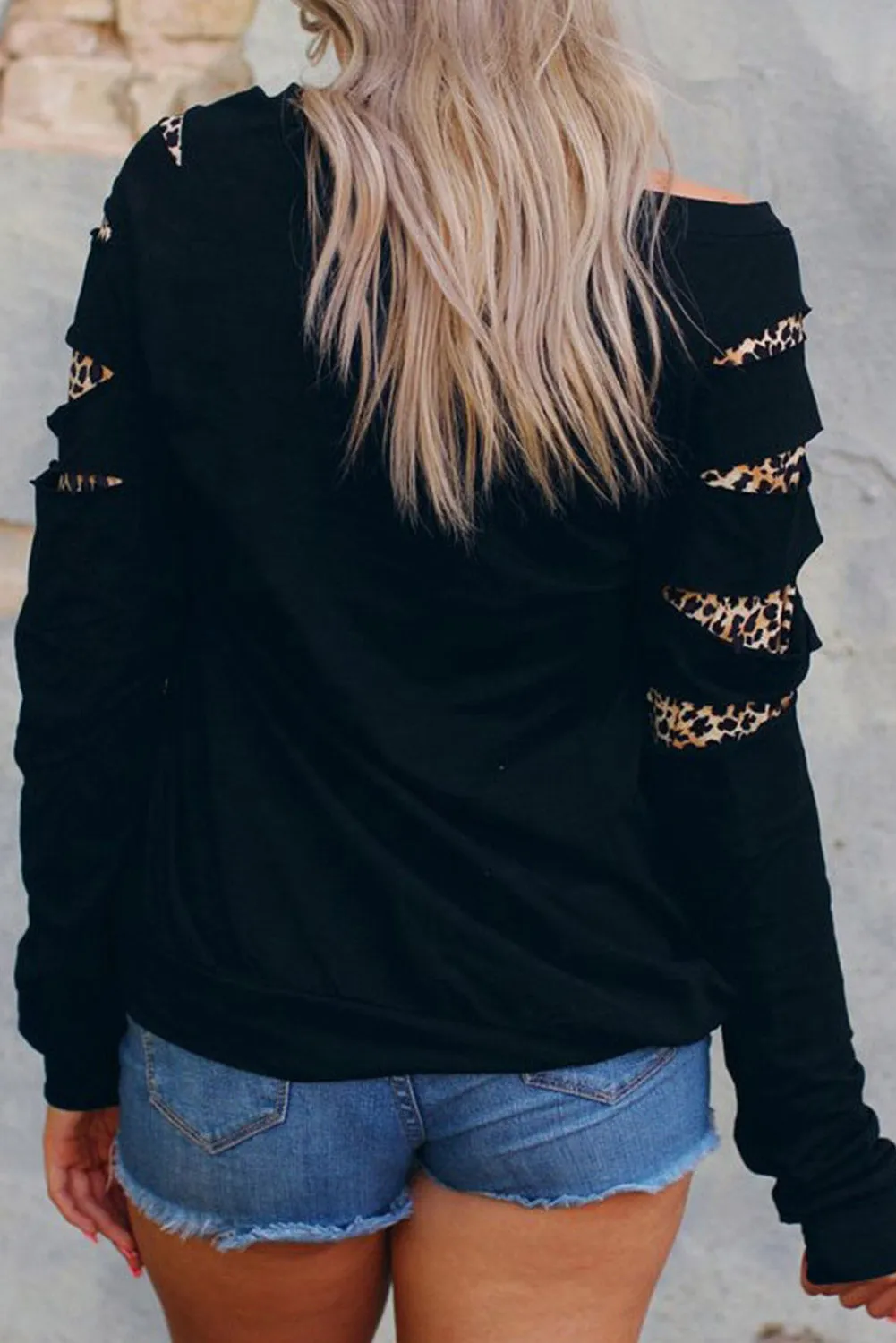 Leopard One Shoulder Sweatshirt without Necklace