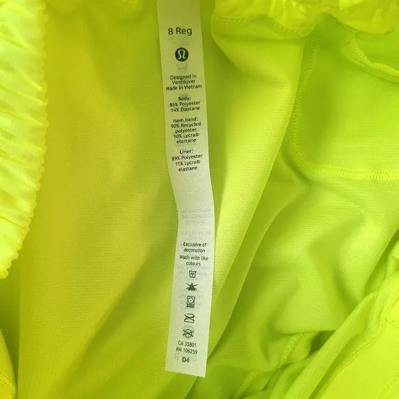 LULULEMON &quot;Hotty Hot&quot; Short II 4” Low Rise In Highlight Yellow EUC 8