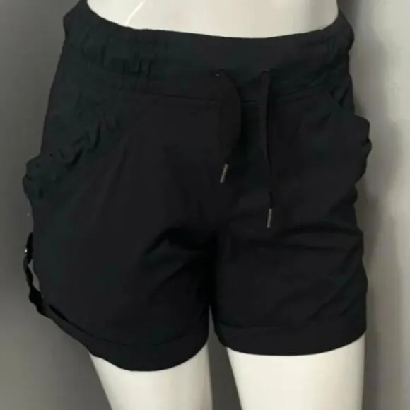 Lululemon Play In The Sun Short Black
