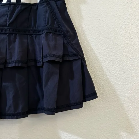 Lululemon Women's Run Pace Setter Skirt Skort Size 4 Ocean Stripe Inkwell