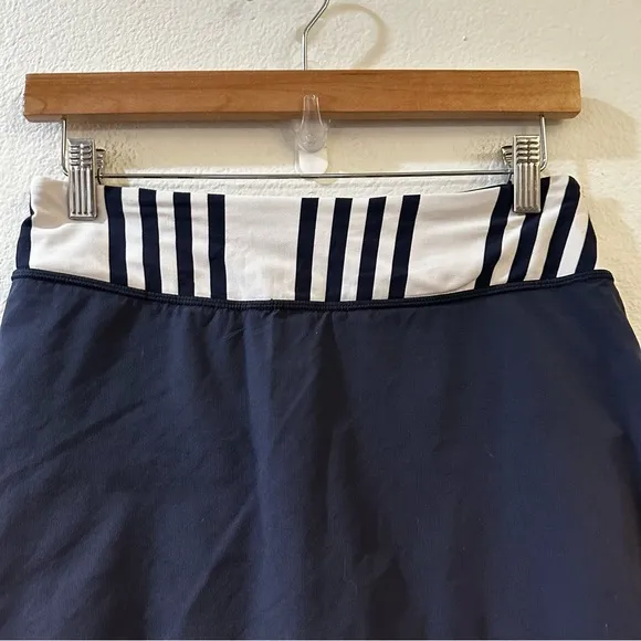 Lululemon Women's Run Pace Setter Skirt Skort Size 4 Ocean Stripe Inkwell