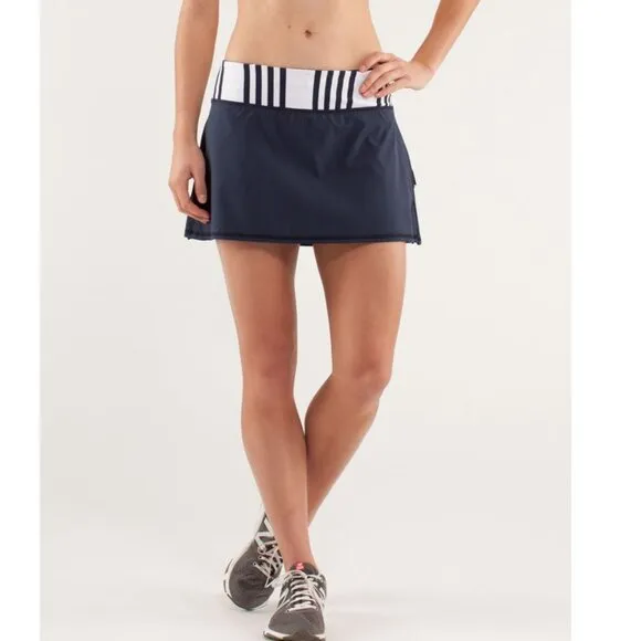 Lululemon Women's Run Pace Setter Skirt Skort Size 4 Ocean Stripe Inkwell