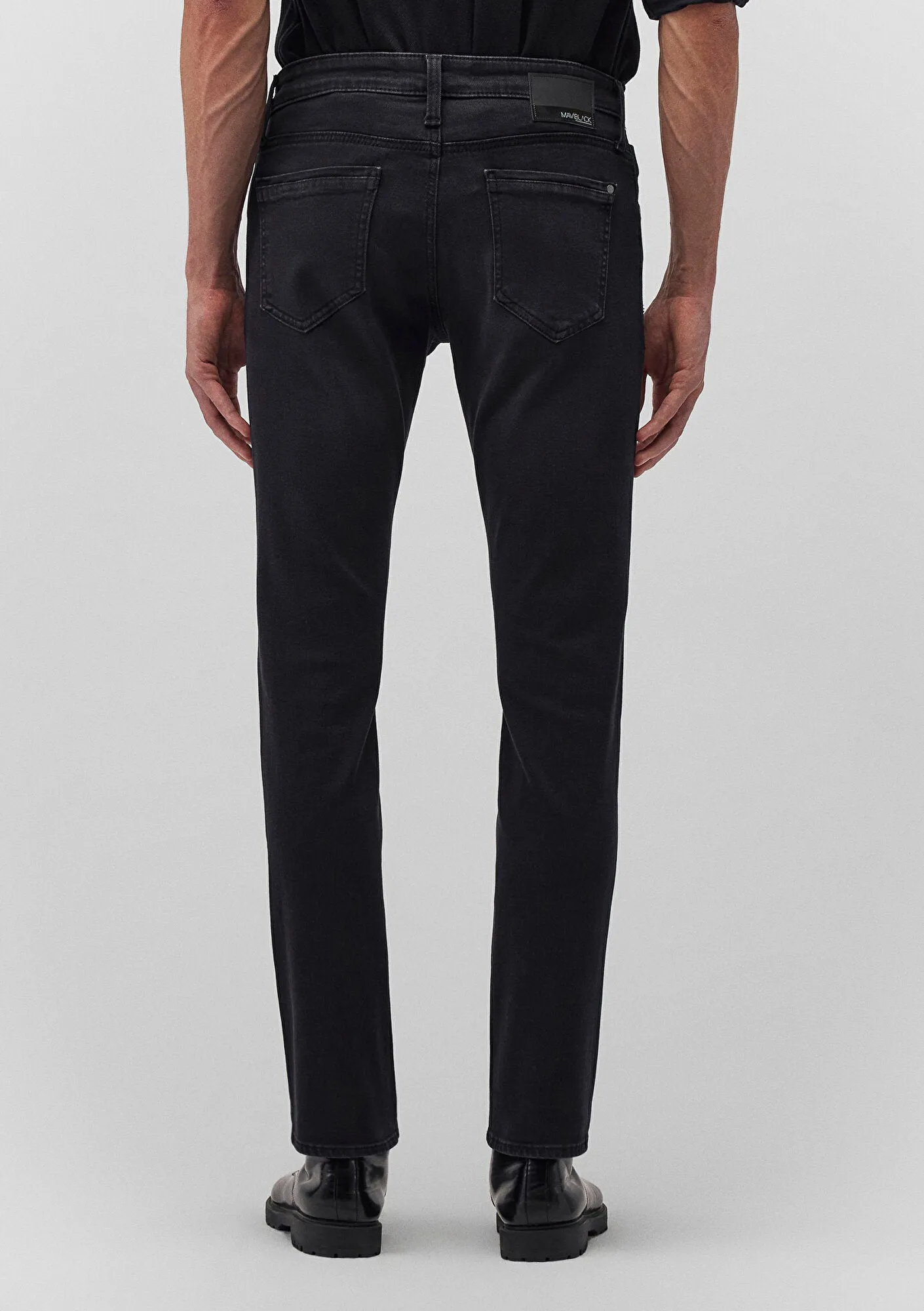 Marcus Deep Smoke Mavi Black Jean Pants