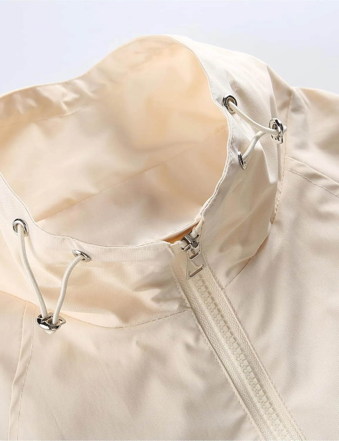 Men's Zip Up Drawstring Lightweight Windbreaker Jackets Outdoor Raincoat Jacket With Bag
