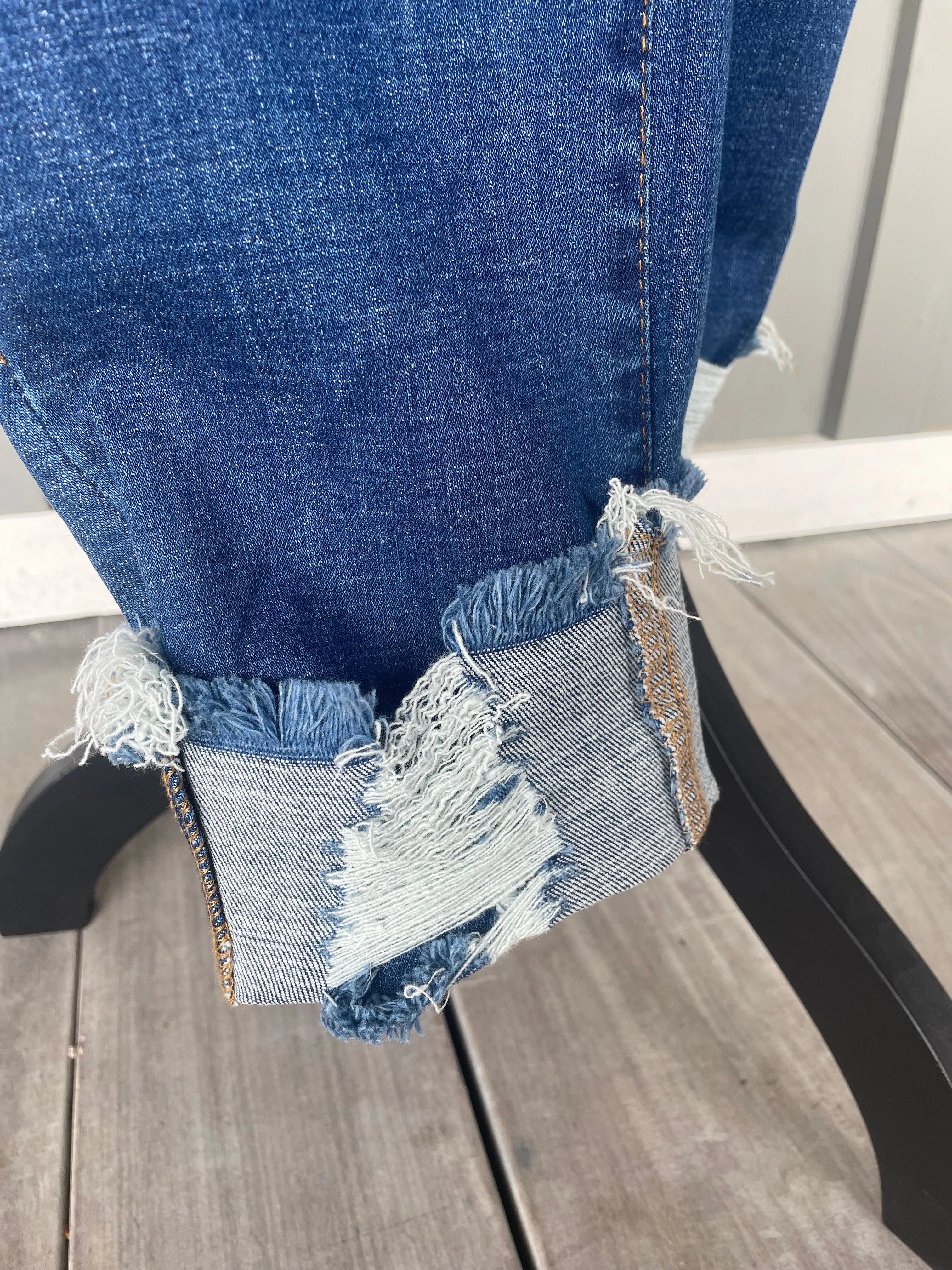Mid Rise Frayed Cuff Ankle Straight Jeans- Medium