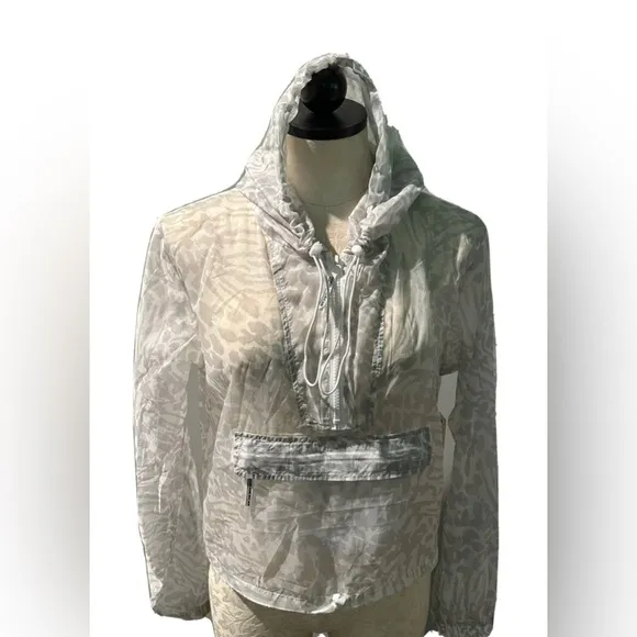 NWT Good American Jackets &amp; Coats Icy Leopard Print Windbreaker Jacket