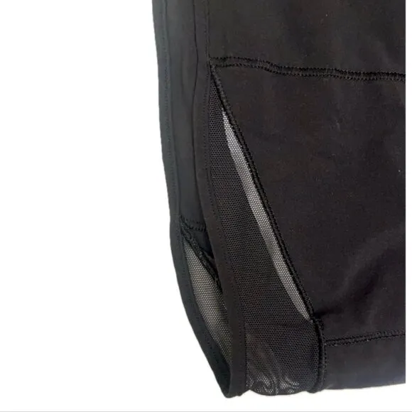 size 6 lululemon athletica hotty hot high-rise lined short 4&quot;