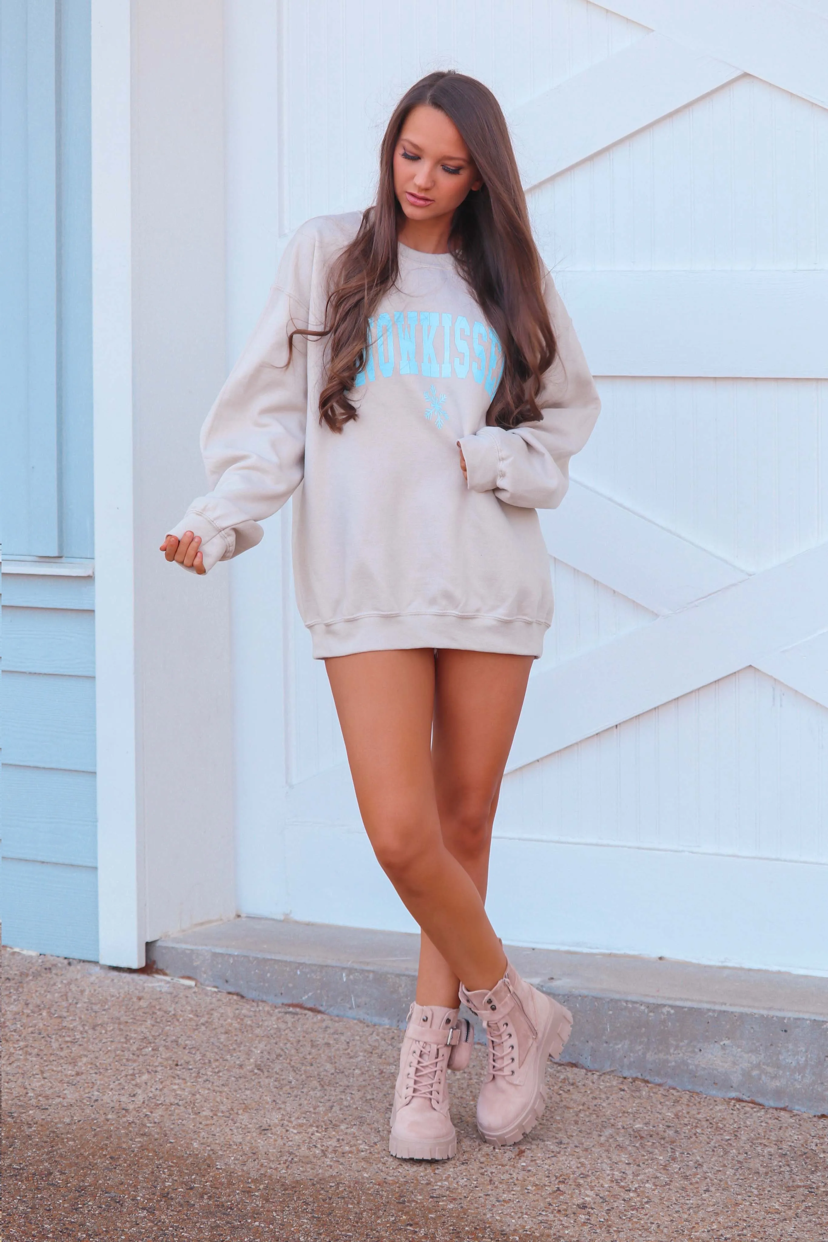 Snowkissed Graphic Sweatshirt