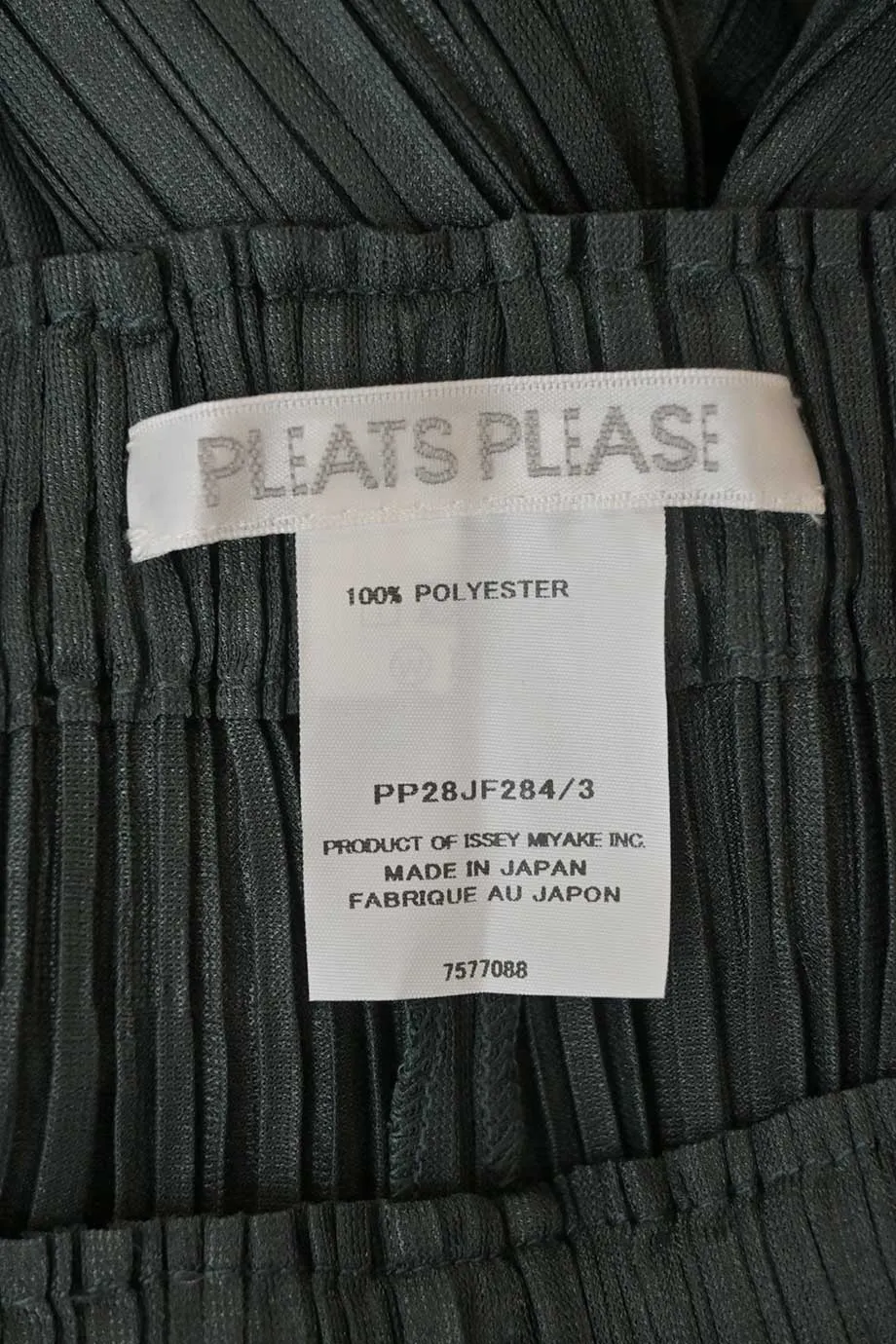 [WW40613] Pleats Please Issey Miyake | Cropped Pants