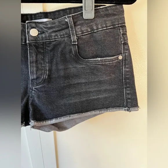 Zara‎ Trafaluc Black Denim Jean Shorts Women’s Size 6